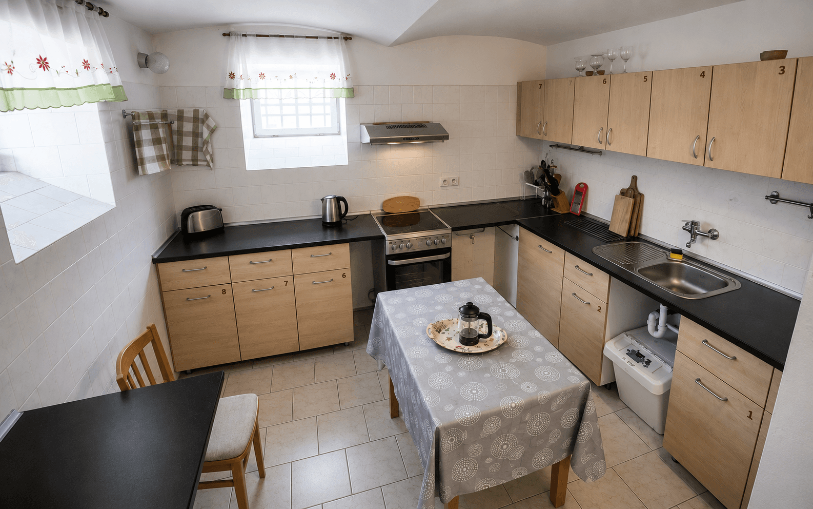 Prodej domu 386 m², pozemek 2.210 m², Hrubá Skála, Liberecký kraj Prodej domu 386 m², pozemek 2.210 m², Hrubá Skála, Liberecký kraj
