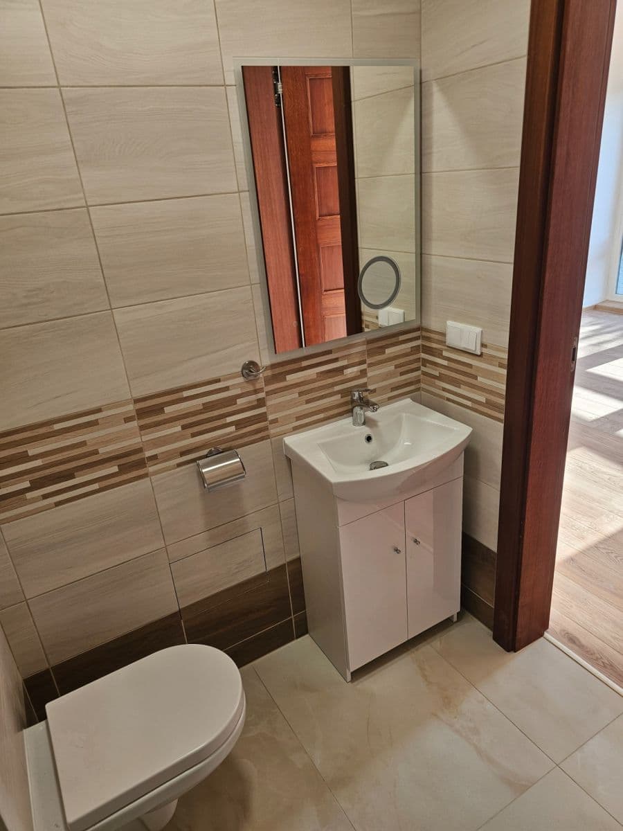 Pronájem bytu 1+kk 28 m², V Kališti, Praha, Praha Pronájem bytu 1+kk 28 m², V Kališti, Praha, Praha