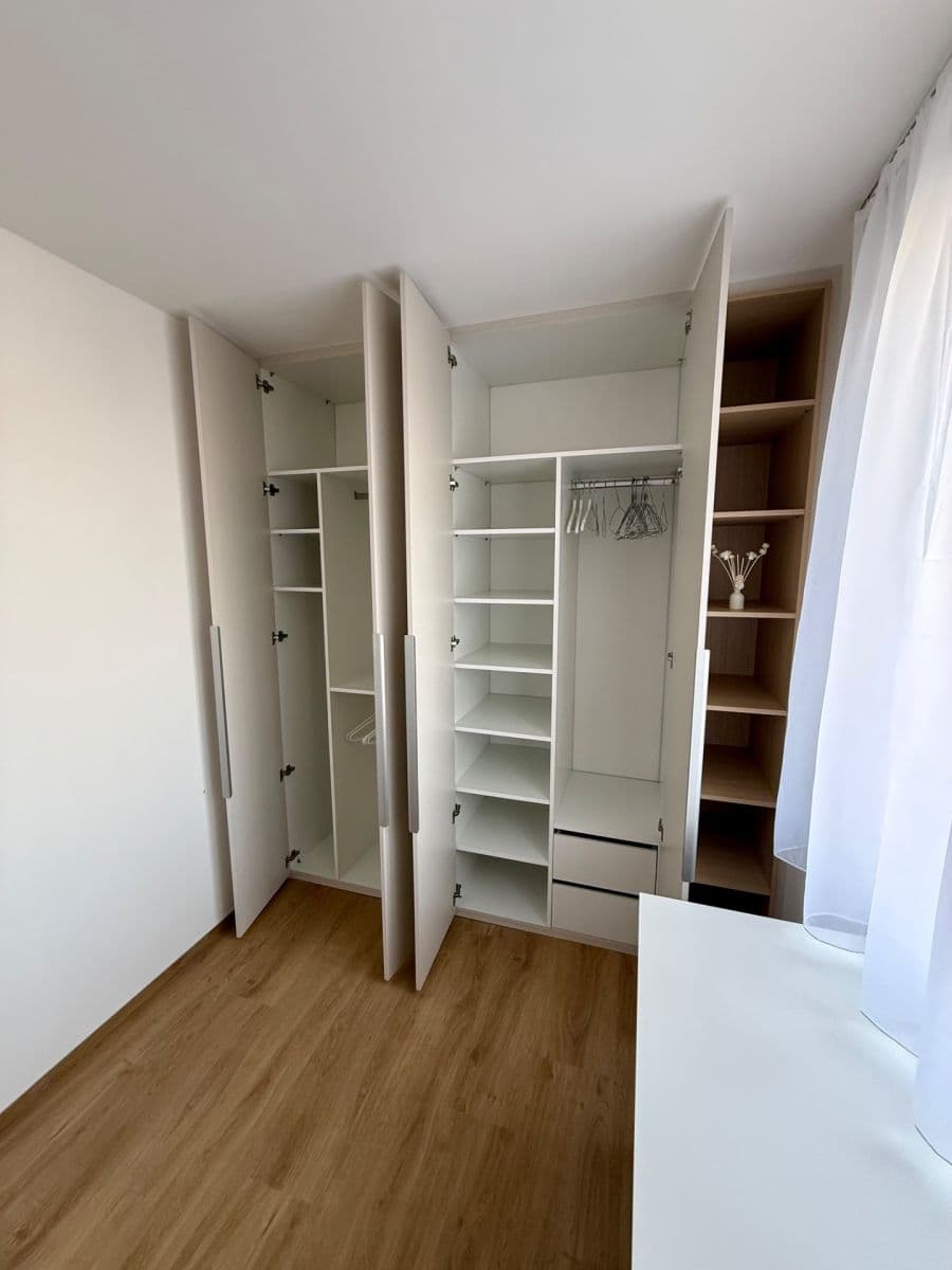 Pronájem bytu 3+kk 56 m², Hodonínská, Praha, Praha Pronájem bytu 3+kk 56 m², Hodonínská, Praha, Praha