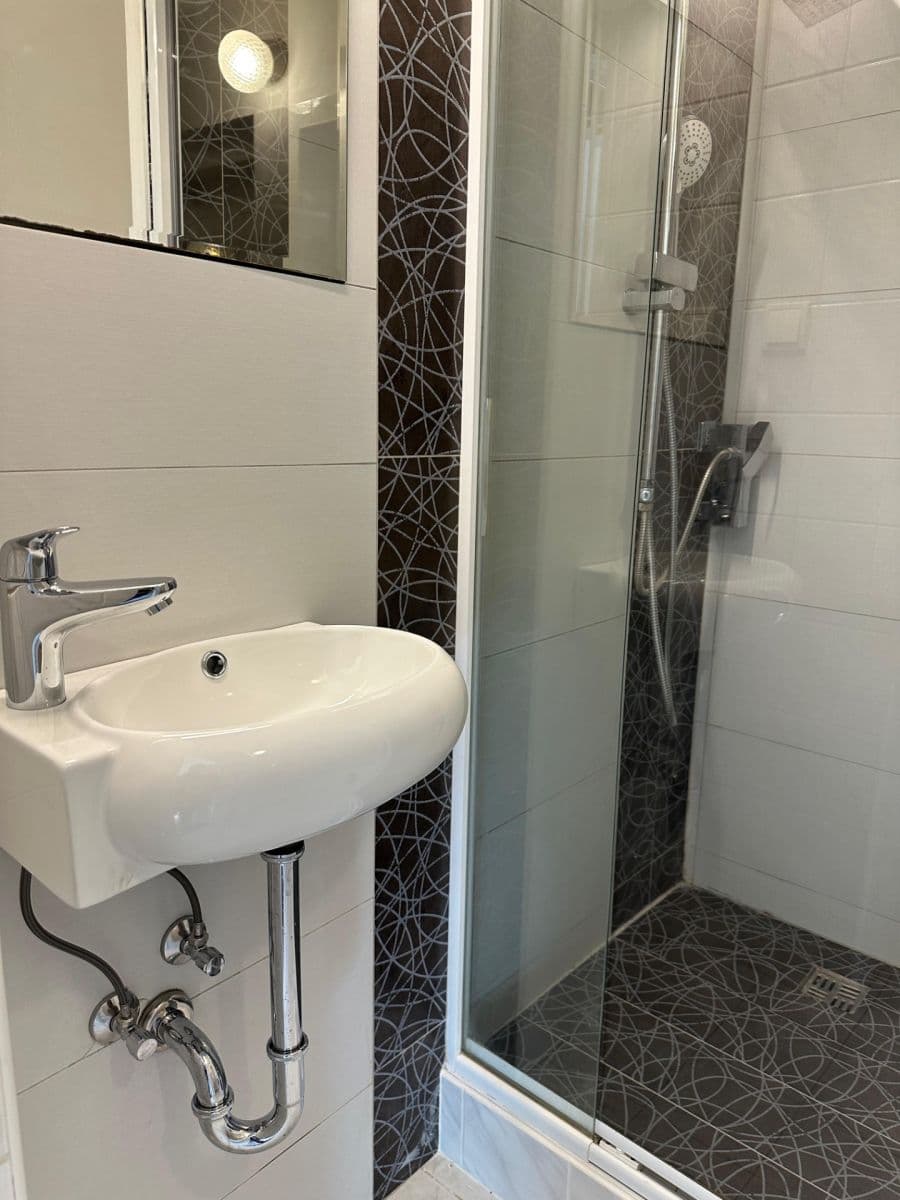 Pronájem bytu 1+kk 25 m², Bolevecká, Praha, Praha Pronájem bytu 1+kk 25 m², Bolevecká, Praha, Praha