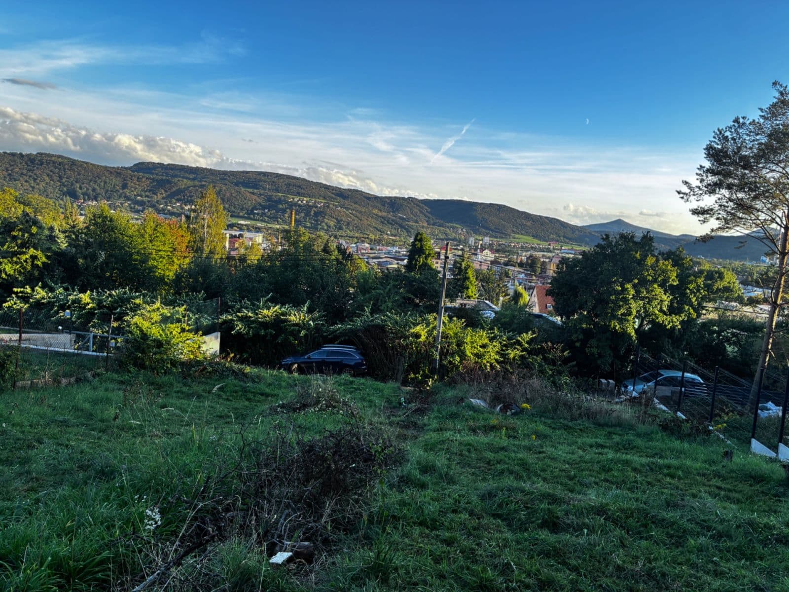 Prodej pozemku 915 m², Černá cesta, Ústí nad Labem, Ústecký kraj Prodej pozemku 915 m², Černá cesta, Ústí nad Labem, Ústecký kraj