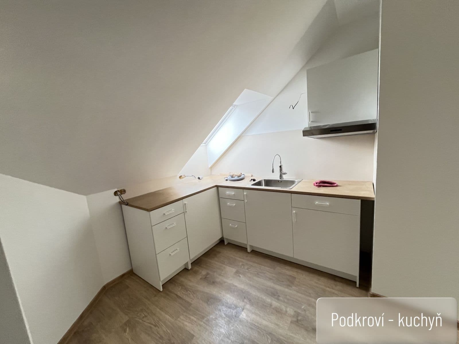 Pronájem bytu 3+1 45 m², Svitavská, Brno, Jihomoravský kraj Pronájem bytu 3+1 45 m², Svitavská, Brno, Jihomoravský kraj