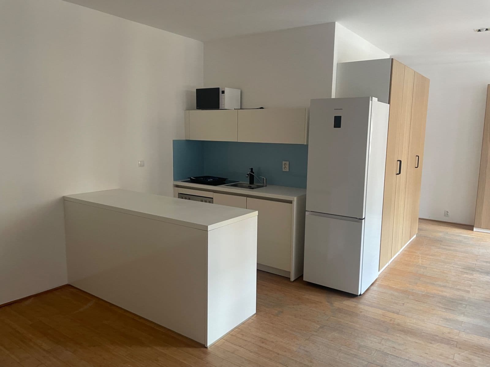 Pronájem bytu 2+kk 52 m², Žerotínova, Praha, Praha Pronájem bytu 2+kk 52 m², Žerotínova, Praha, Praha