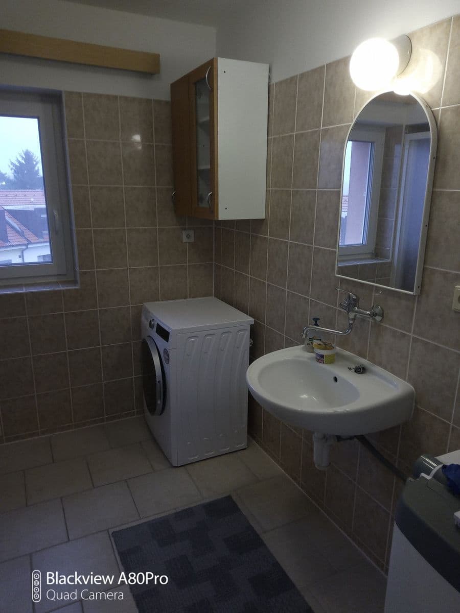 Pronájem bytu 2+1 69 m², Malešovice, Jihomoravský kraj Pronájem bytu 2+1 69 m², Malešovice, Jihomoravský kraj