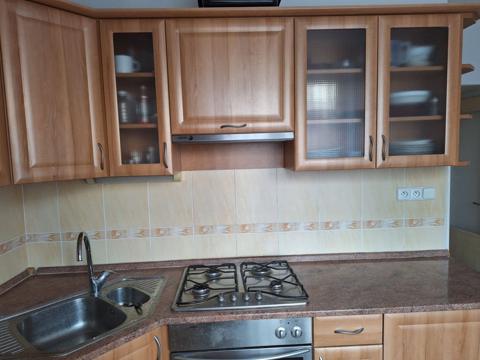 Pronájem bytu 2+1 54 m², Kafkova, Praha, Praha Pronájem bytu 2+1 54 m², Kafkova, Praha, Praha