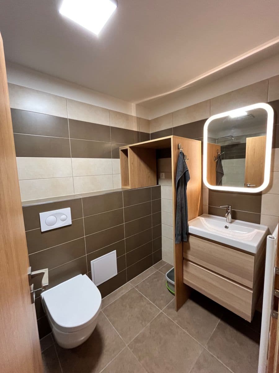 Prodej bytu 2+kk 49 m², Pšeničná, Hostivice, Středočeský kraj Prodej bytu 2+kk 49 m², Pšeničná, Hostivice, Středočeský kraj