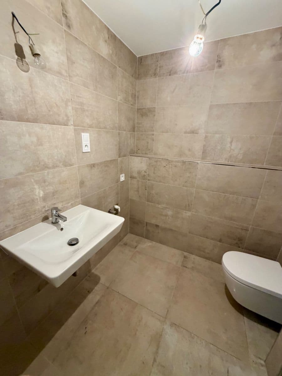 Pronájem bytu 1+kk 40 m², Gerstelova, Praha, Praha Pronájem bytu 1+kk 40 m², Gerstelova, Praha, Praha