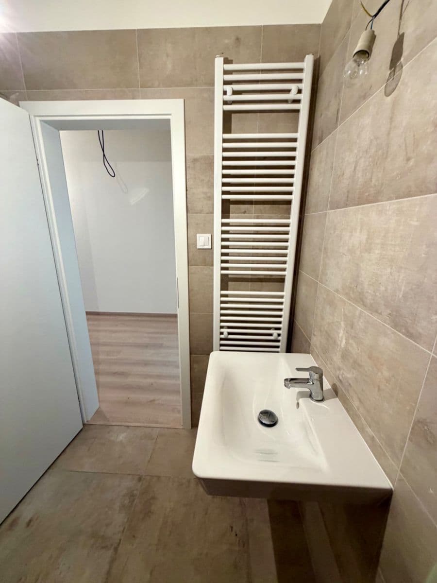 Pronájem bytu 1+kk 40 m², Gerstelova, Praha, Praha Pronájem bytu 1+kk 40 m², Gerstelova, Praha, Praha