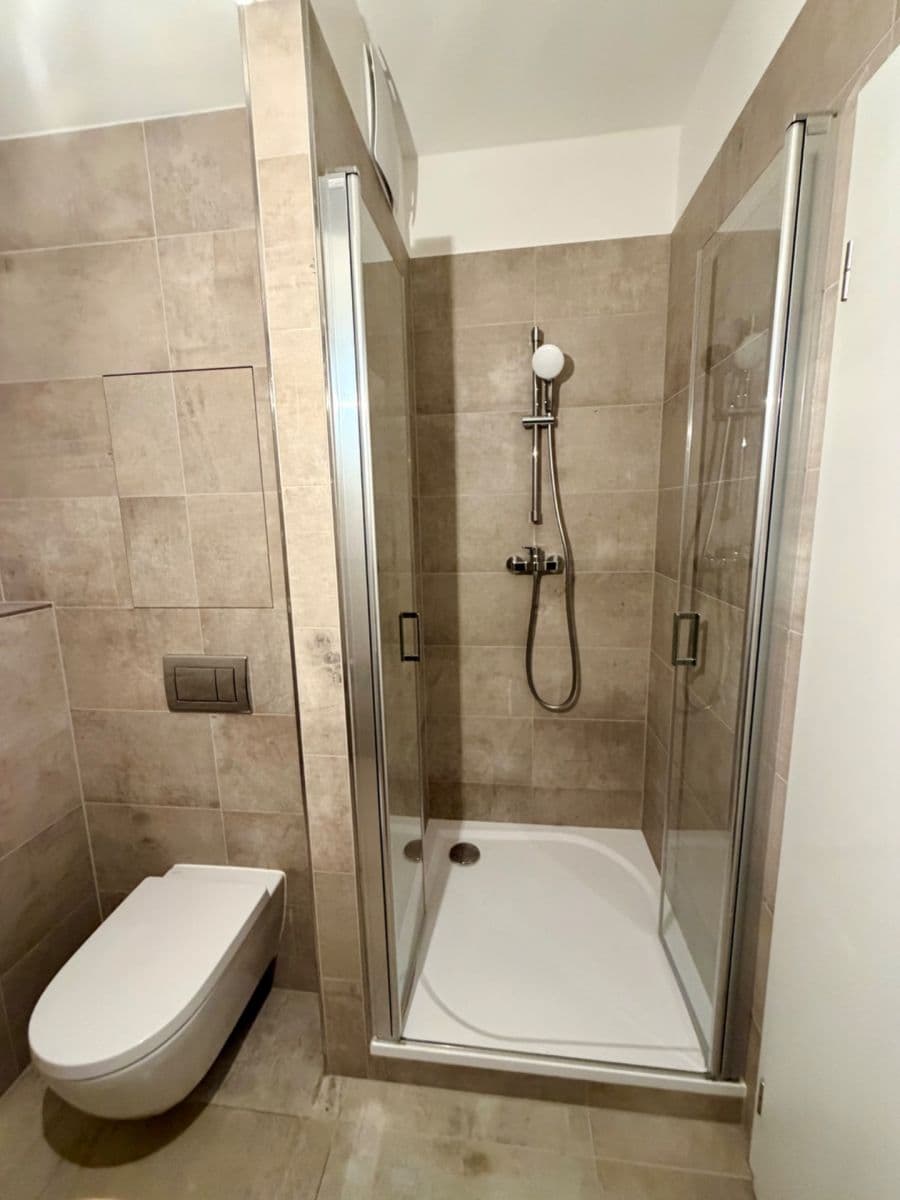 Pronájem bytu 1+kk 40 m², Gerstelova, Praha, Praha Pronájem bytu 1+kk 40 m², Gerstelova, Praha, Praha