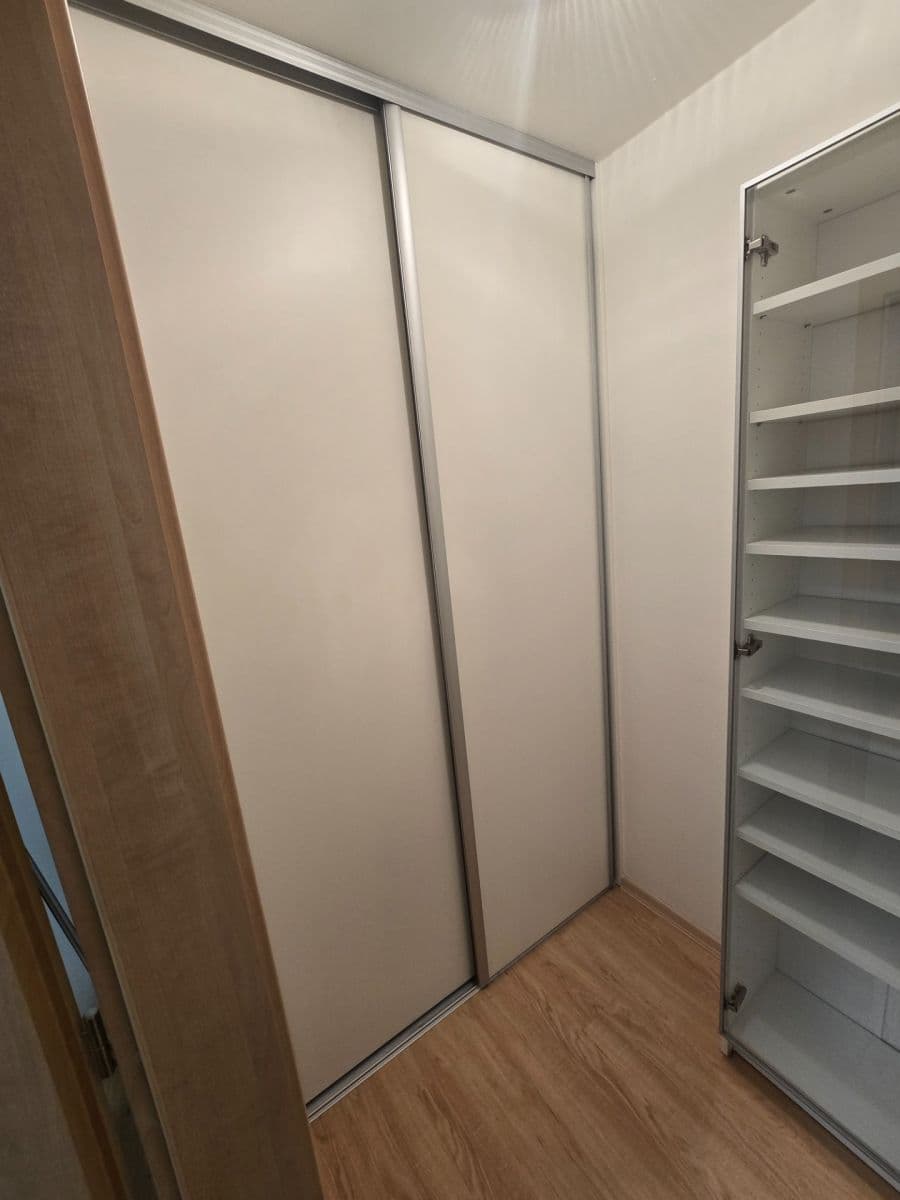 Pronájem bytu 2+kk 59 m², Svatojánská, Hradec Králové, Královéhradecký kraj Pronájem bytu 2+kk 59 m², Svatojánská, Hradec Králové, Královéhradecký kraj