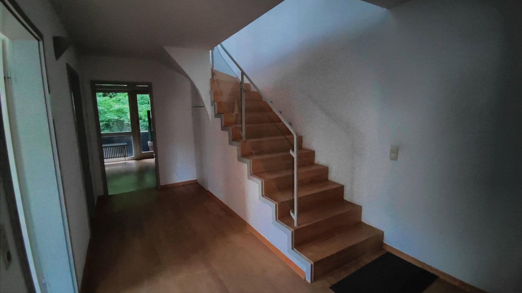 Prodej bytu 3+1 124 m², Stuttgart, Bádensko-Württembersko Prodej bytu 3+1 124 m², Stuttgart, Bádensko-Württembersko