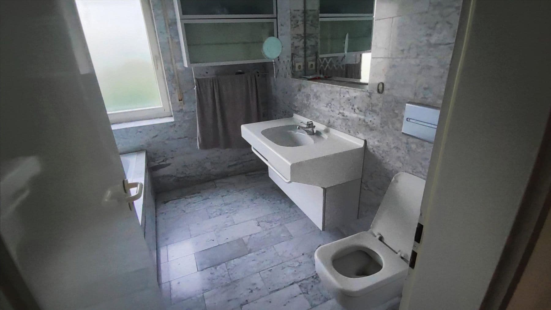 Prodej bytu 3+1 124 m², Stuttgart, Bádensko-Württembersko Prodej bytu 3+1 124 m², Stuttgart, Bádensko-Württembersko