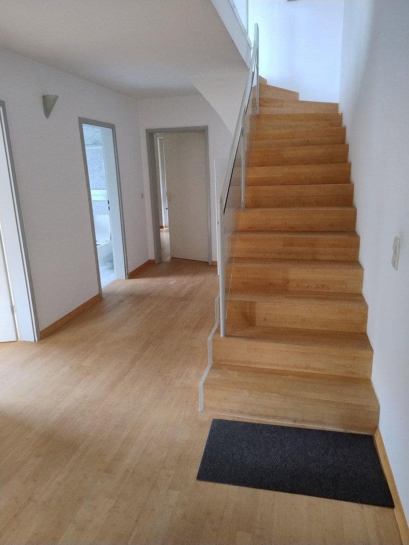 Prodej bytu 3+1 124 m², Stuttgart, Bádensko-Württembersko Prodej bytu 3+1 124 m², Stuttgart, Bádensko-Württembersko