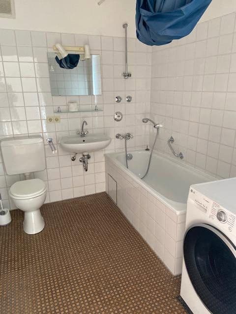 Pronájem bytu 2+1 50 m², Fallstraße 16, München, Bavorsko Pronájem bytu 2+1 50 m², Fallstraße 16, München, Bavorsko