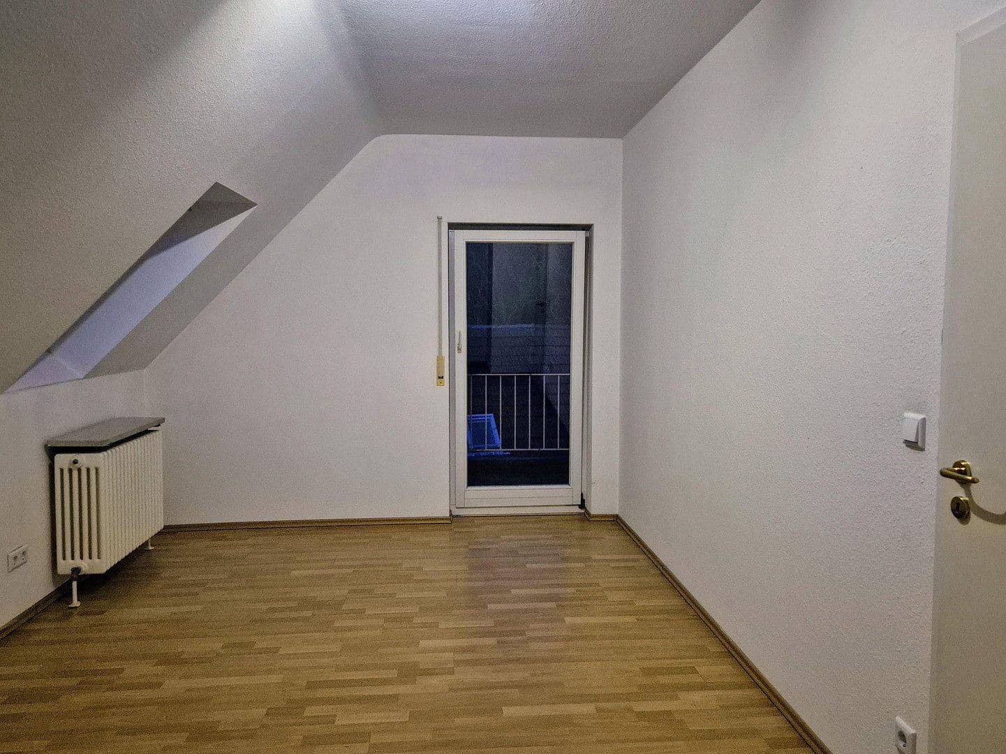 Prodej bytu 2+1 50 m², Schloßstr. 36, Lauf, Bádensko-Württembersko Prodej bytu 2+1 50 m², Schloßstr. 36, Lauf, Bádensko-Württembersko