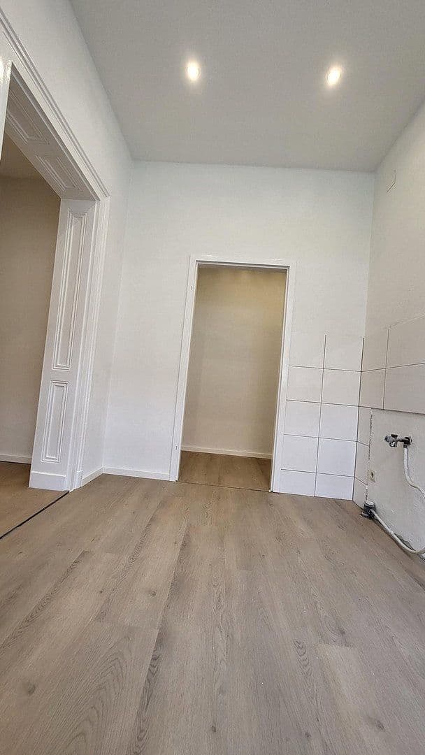 Pronájem bytu 2+1 54 m², Stübbenerstr. 46, Solingen, Severní Porýní-Vestfálsko Pronájem bytu 2+1 54 m², Stübbenerstr. 46, Solingen, Severní Porýní-Vestfálsko