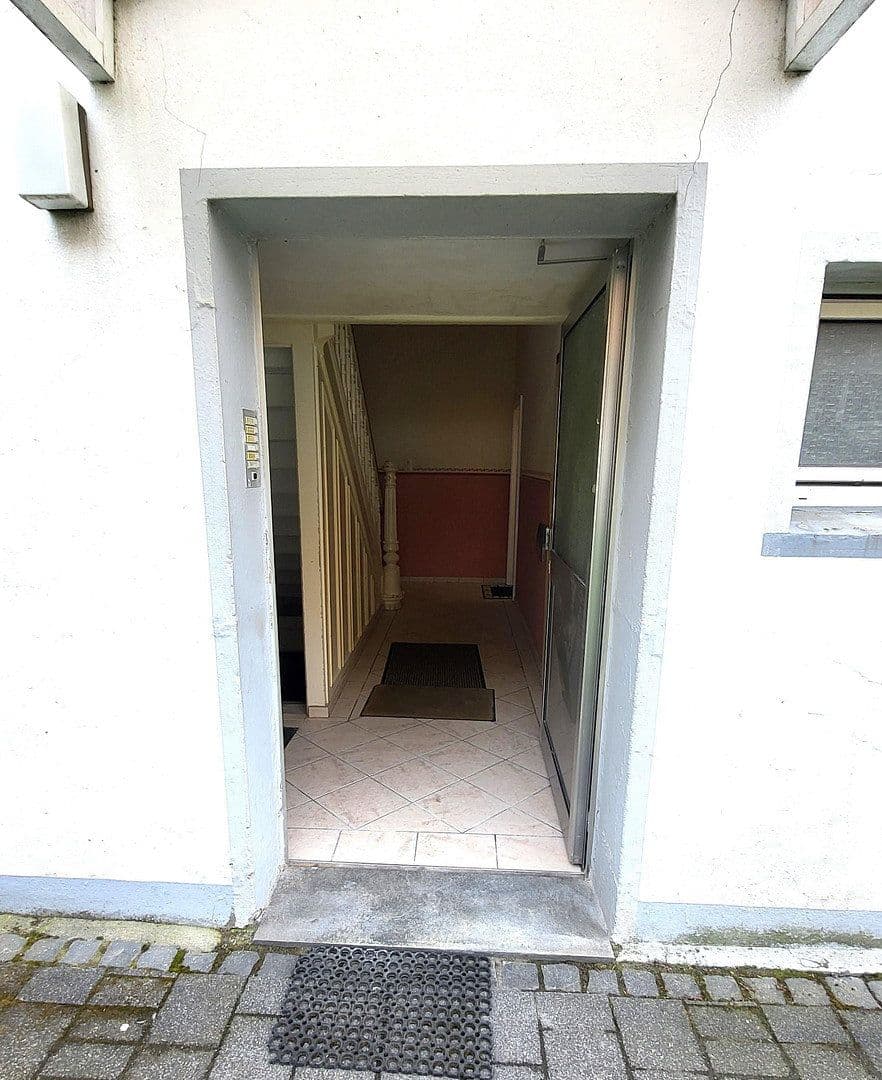 Pronájem bytu 2+1 54 m², Stübbenerstr. 46, Solingen, Severní Porýní-Vestfálsko Pronájem bytu 2+1 54 m², Stübbenerstr. 46, Solingen, Severní Porýní-Vestfálsko