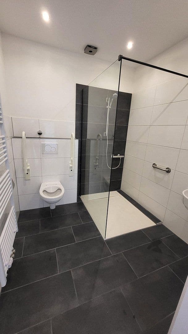 Pronájem bytu 2+1 54 m², Stübbenerstr. 46, Solingen, Severní Porýní-Vestfálsko Pronájem bytu 2+1 54 m², Stübbenerstr. 46, Solingen, Severní Porýní-Vestfálsko