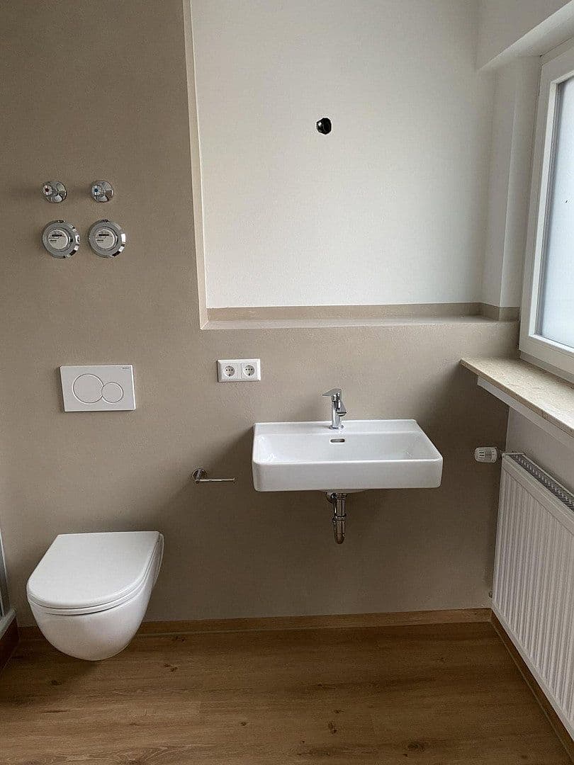 Pronájem bytu 1+1 34 m², Schöntal, Bádensko-Württembersko Pronájem bytu 1+1 34 m², Schöntal, Bádensko-Württembersko