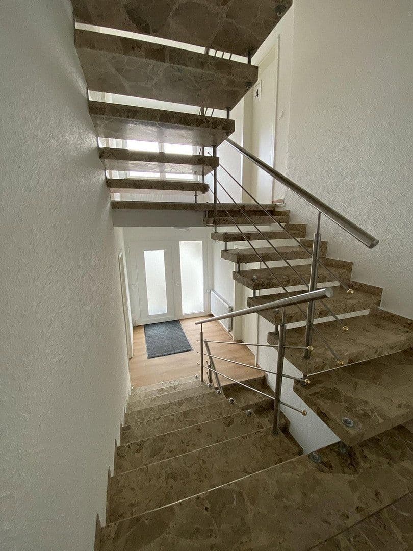 Pronájem bytu 1+1 34 m², Schöntal, Bádensko-Württembersko Pronájem bytu 1+1 34 m², Schöntal, Bádensko-Württembersko