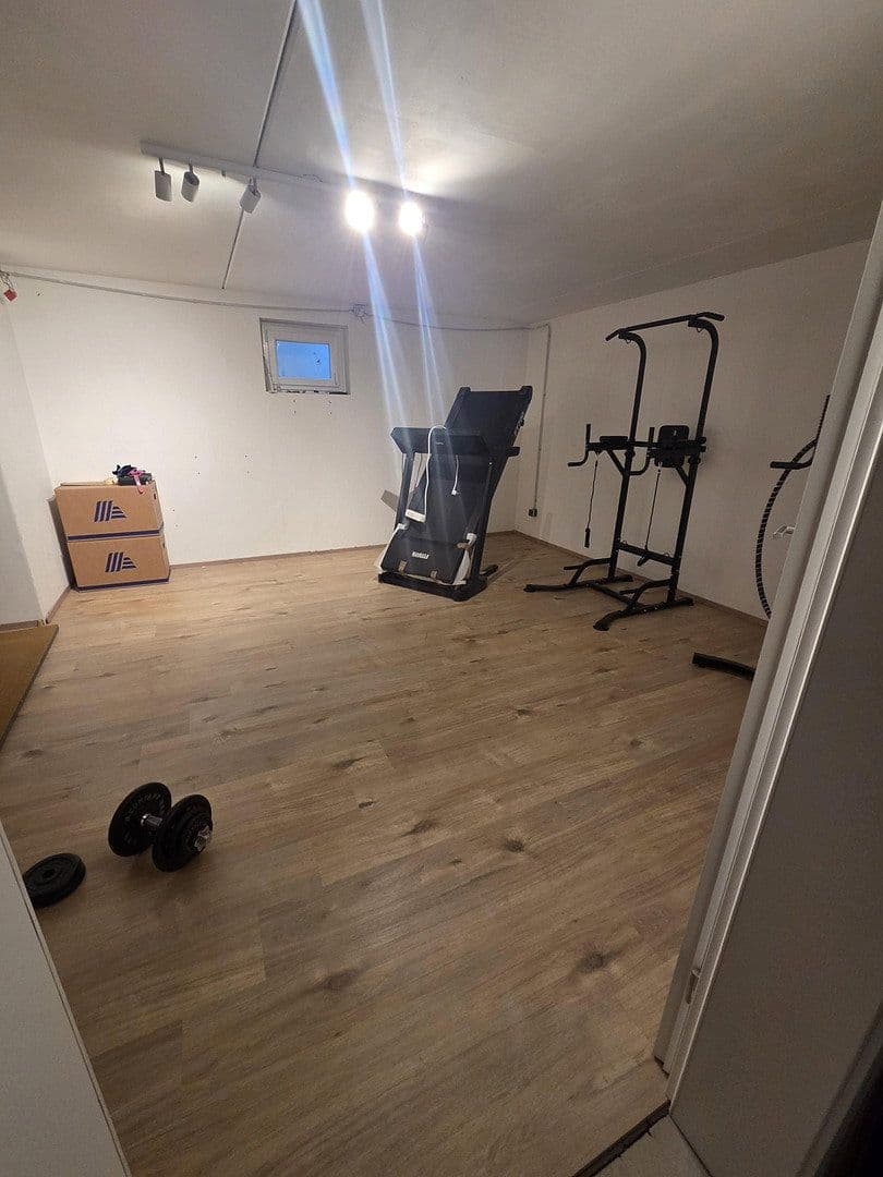 Prodej domu 138 m², pozemek 261 m², Bonn - Buschdorf, Severní Porýní-Vestfálsko Prodej domu 138 m², pozemek 261 m², Bonn - Buschdorf, Severní Porýní-Vestfálsko