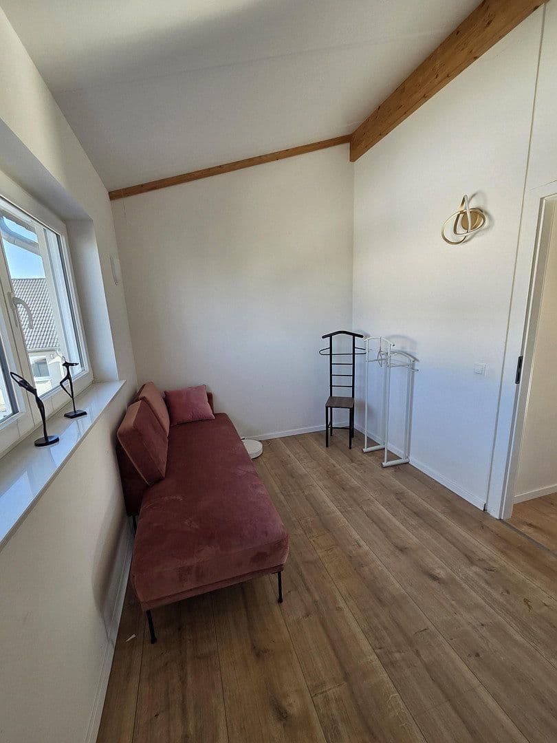 Prodej domu 138 m², pozemek 261 m², Bonn - Buschdorf, Severní Porýní-Vestfálsko Prodej domu 138 m², pozemek 261 m², Bonn - Buschdorf, Severní Porýní-Vestfálsko