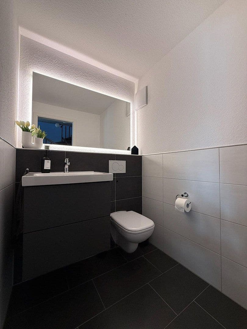 Prodej bytu 4+1 108 m², Marbacher Straße 88, Stuttgart, Bádensko-Württembersko Prodej bytu 4+1 108 m², Marbacher Straße 88, Stuttgart, Bádensko-Württembersko