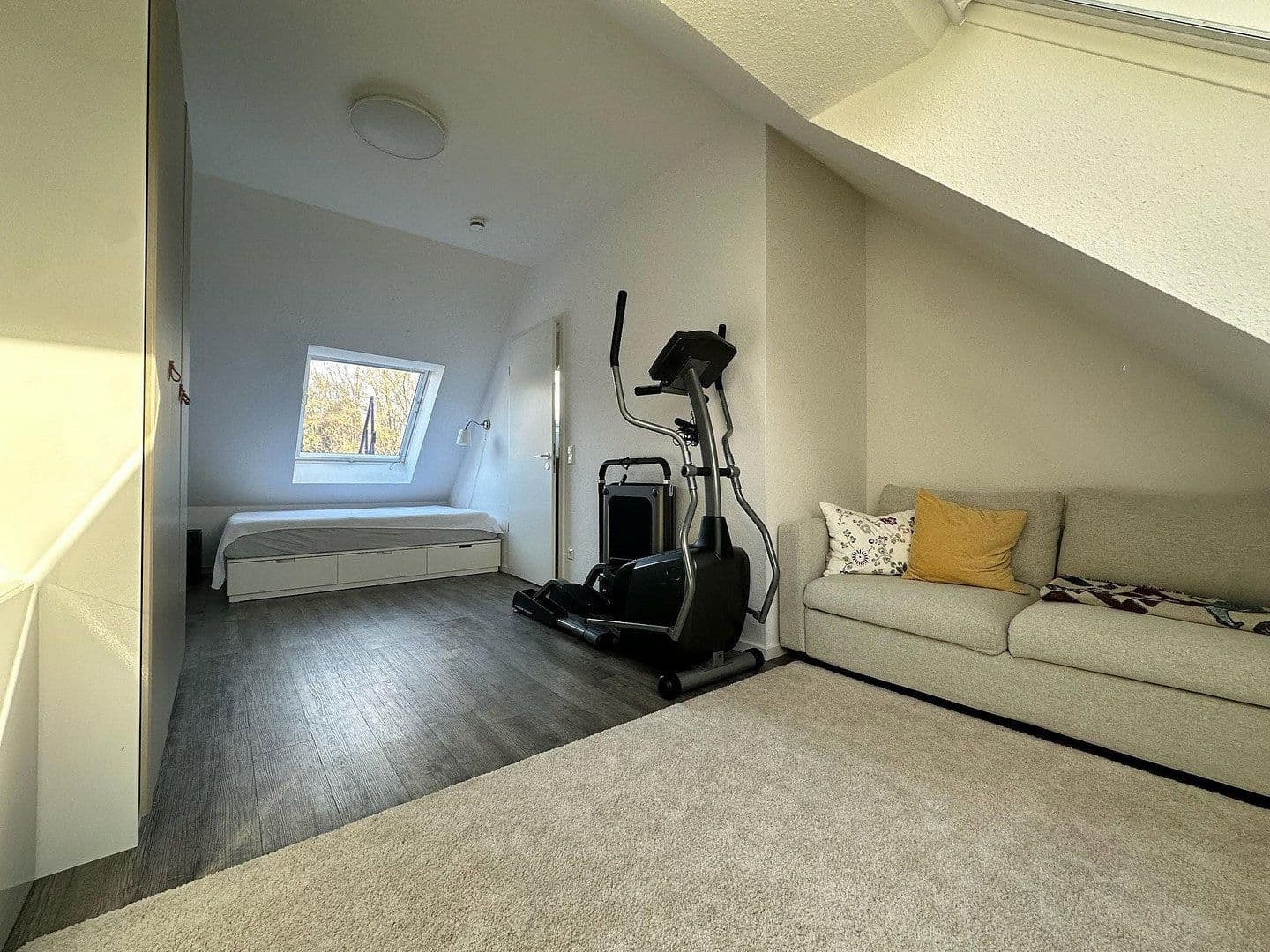 Prodej bytu 4+1 108 m², Marbacher Straße 88, Stuttgart, Bádensko-Württembersko Prodej bytu 4+1 108 m², Marbacher Straße 88, Stuttgart, Bádensko-Württembersko