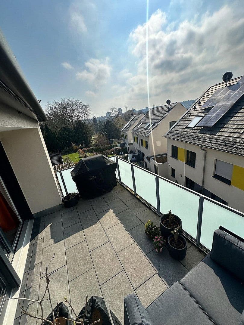 Prodej bytu 4+1 108 m², Marbacher Straße 88, Stuttgart, Bádensko-Württembersko Prodej bytu 4+1 108 m², Marbacher Straße 88, Stuttgart, Bádensko-Württembersko