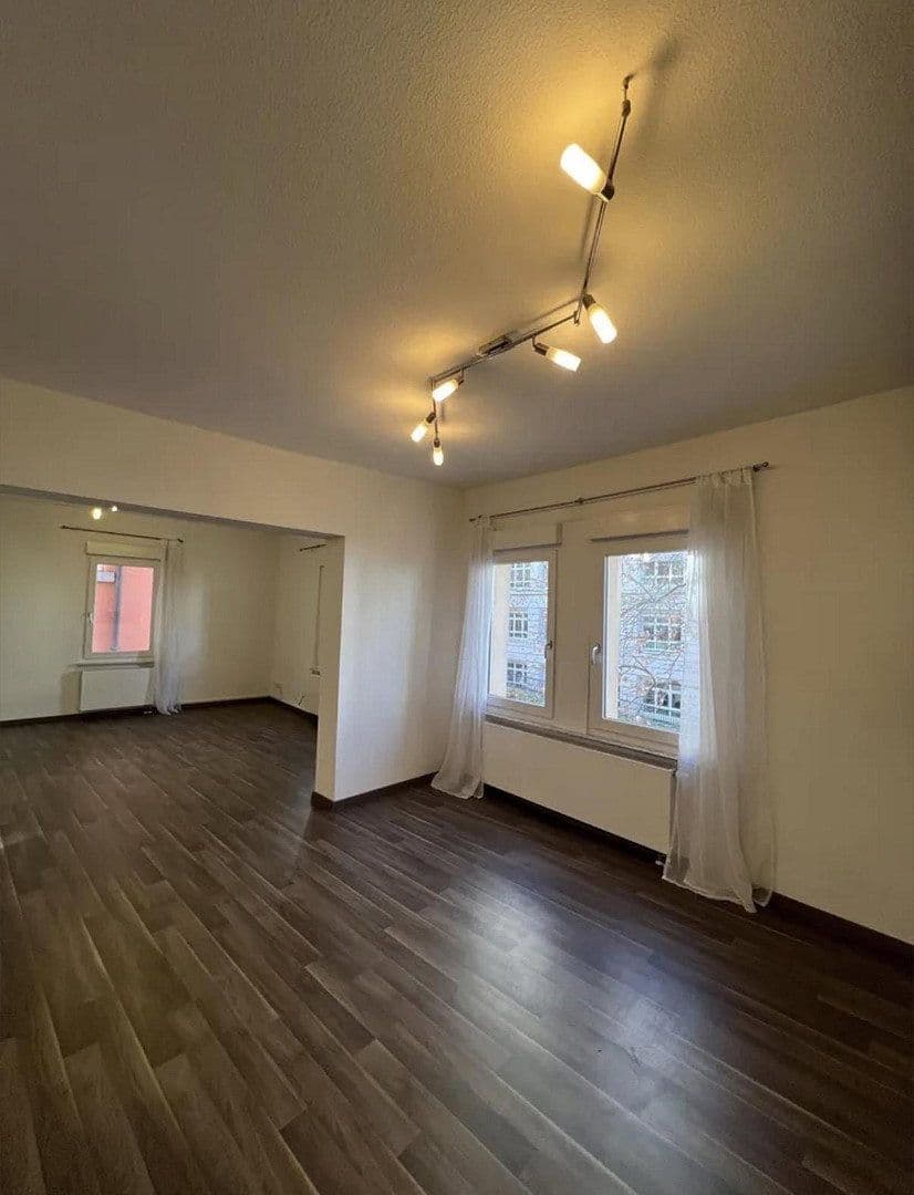 Pronájem bytu 3+kk 97 m², Stuttgart, Bádensko-Württembersko Pronájem bytu 3+kk 97 m², Stuttgart, Bádensko-Württembersko