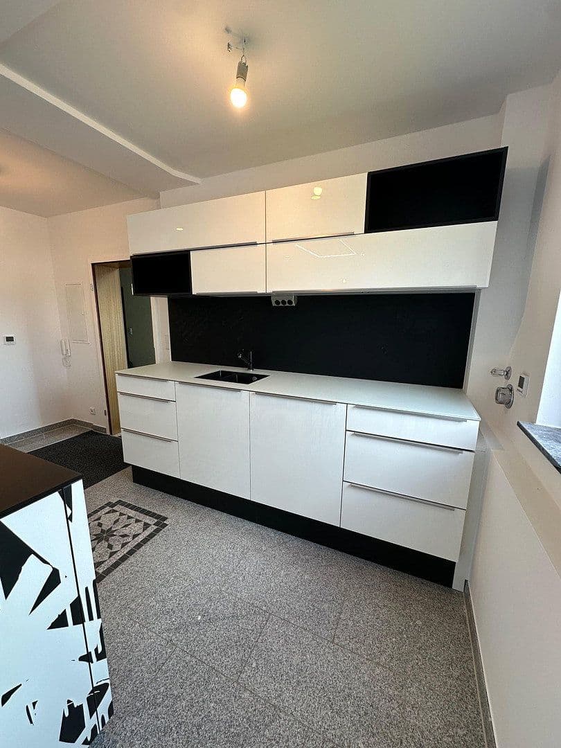 Prodej bytu 3+kk 109 m², Draisstr.38, Hemsbach, Bádensko-Württembersko Prodej bytu 3+kk 109 m², Draisstr.38, Hemsbach, Bádensko-Württembersko