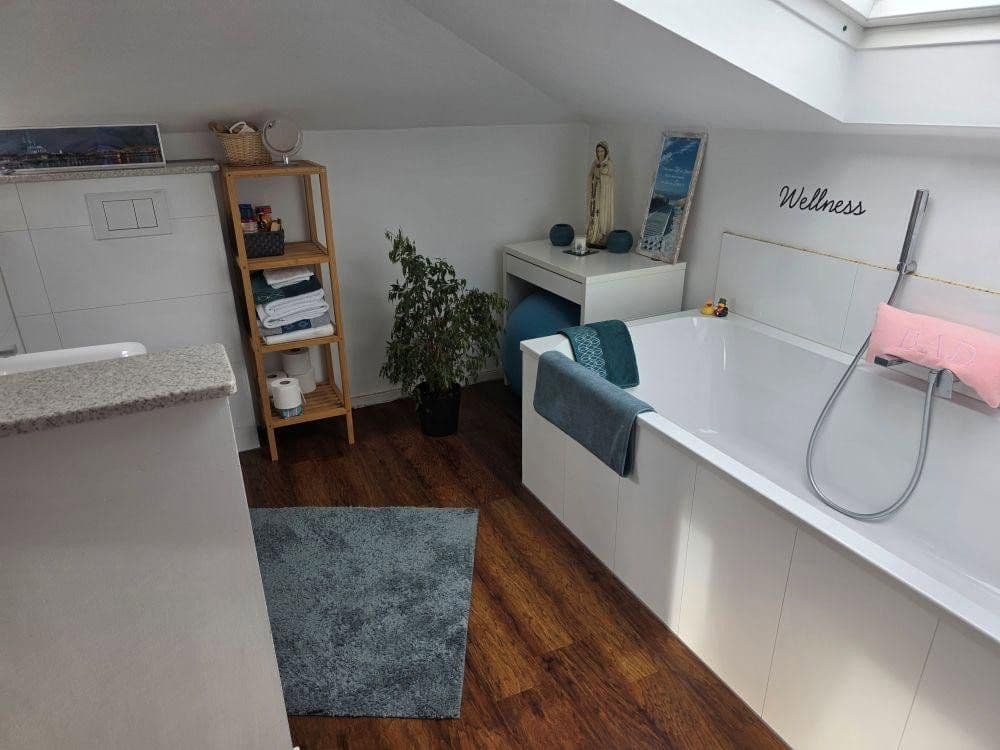 Prodej bytu 4+1 110 m², Bonn-Lengsdorf, Severní Porýní-Vestfálsko Prodej bytu 4+1 110 m², Bonn-Lengsdorf, Severní Porýní-Vestfálsko