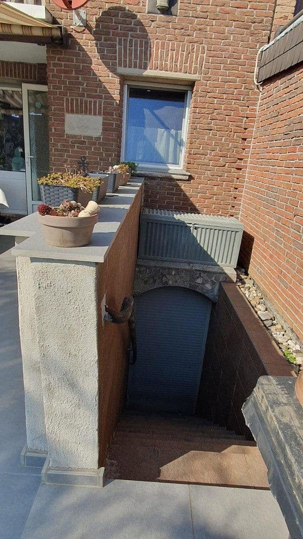 Prodej domu 116 m², pozemek 362 m², Köln Heimersdorf, Severní Porýní-Vestfálsko Prodej domu 116 m², pozemek 362 m², Köln Heimersdorf, Severní Porýní-Vestfálsko