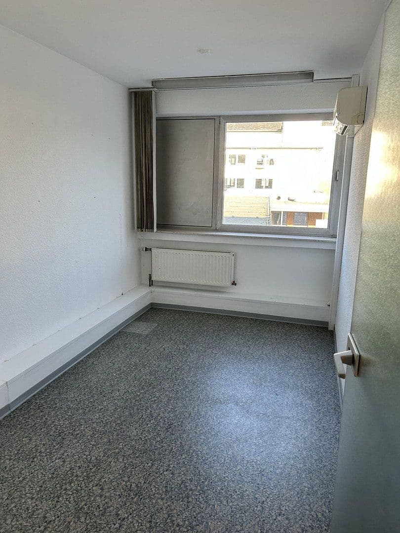 Pronájem kanceláře 170 m², Pfuhlgasse 20, Koblenz, Porýní-Falc Pronájem kanceláře 170 m², Pfuhlgasse 20, Koblenz, Porýní-Falc