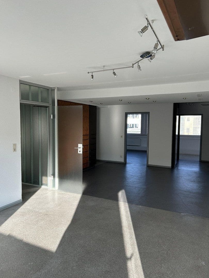 Pronájem kanceláře 170 m², Pfuhlgasse 20, Koblenz, Porýní-Falc Pronájem kanceláře 170 m², Pfuhlgasse 20, Koblenz, Porýní-Falc