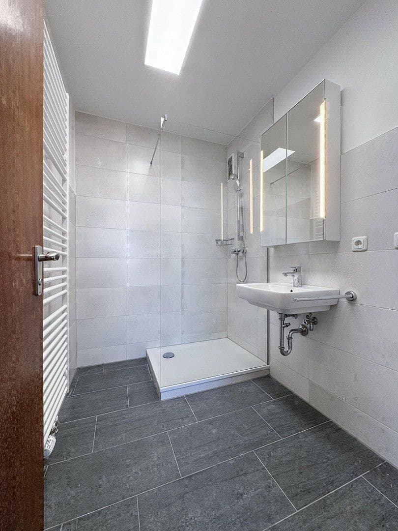 Pronájem bytu 3+1 85 m², Isarstraße 26, Regensburg, Bavorsko Pronájem bytu 3+1 85 m², Isarstraße 26, Regensburg, Bavorsko