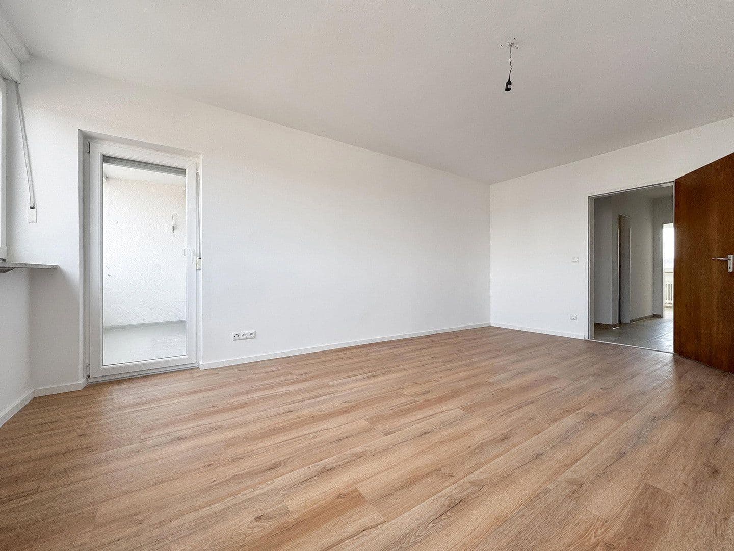Pronájem bytu 3+1 85 m², Isarstraße 26, Regensburg, Bavorsko Pronájem bytu 3+1 85 m², Isarstraße 26, Regensburg, Bavorsko