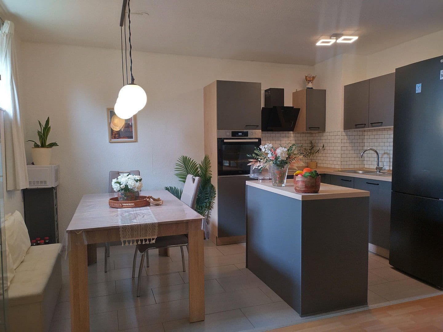 Prodej bytu 3+kk 91 m², Köln, Severní Porýní-Vestfálsko Prodej bytu 3+kk 91 m², Köln, Severní Porýní-Vestfálsko