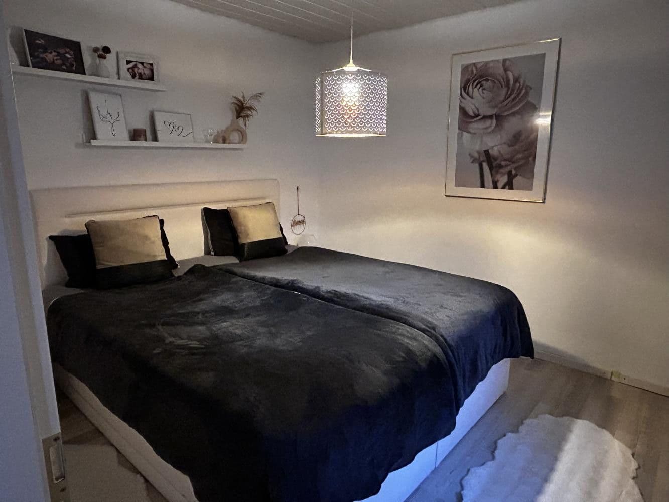 Prodej domu 153 m², pozemek 245 m², Georg-Fröba-Straße 16, Alsbach-Hähnlein, Hessen Prodej domu 153 m², pozemek 245 m², Georg-Fröba-Straße 16, Alsbach-Hähnlein, Hessen