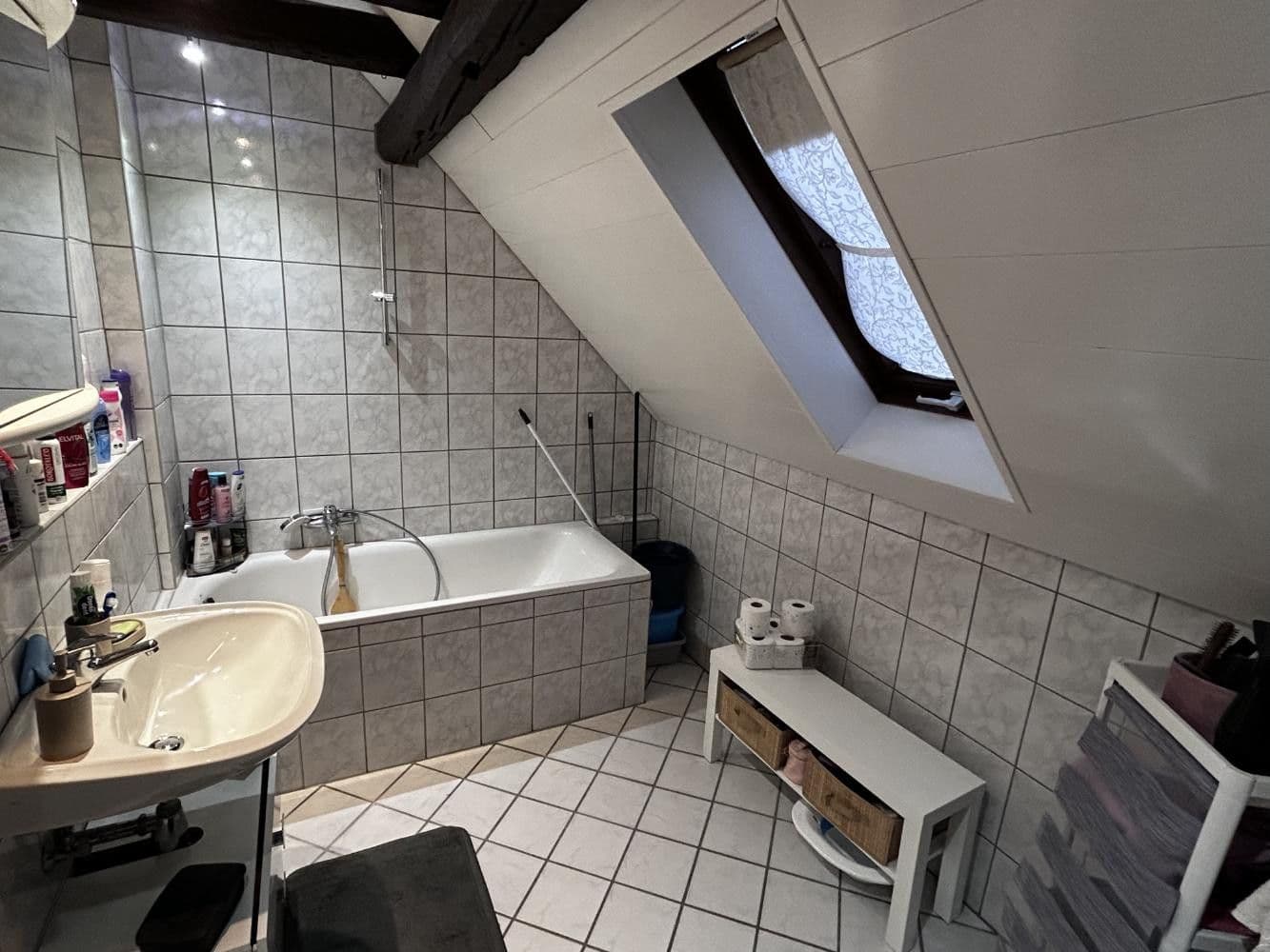 Prodej domu 153 m², pozemek 245 m², Georg-Fröba-Straße 16, Alsbach-Hähnlein, Hessen Prodej domu 153 m², pozemek 245 m², Georg-Fröba-Straße 16, Alsbach-Hähnlein, Hessen