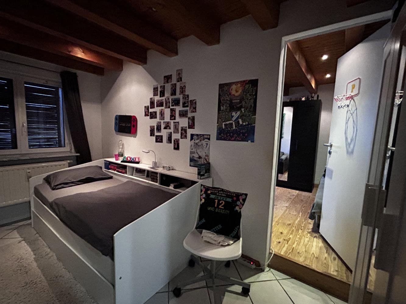 Prodej domu 153 m², pozemek 245 m², Georg-Fröba-Straße 16, Alsbach-Hähnlein, Hessen Prodej domu 153 m², pozemek 245 m², Georg-Fröba-Straße 16, Alsbach-Hähnlein, Hessen