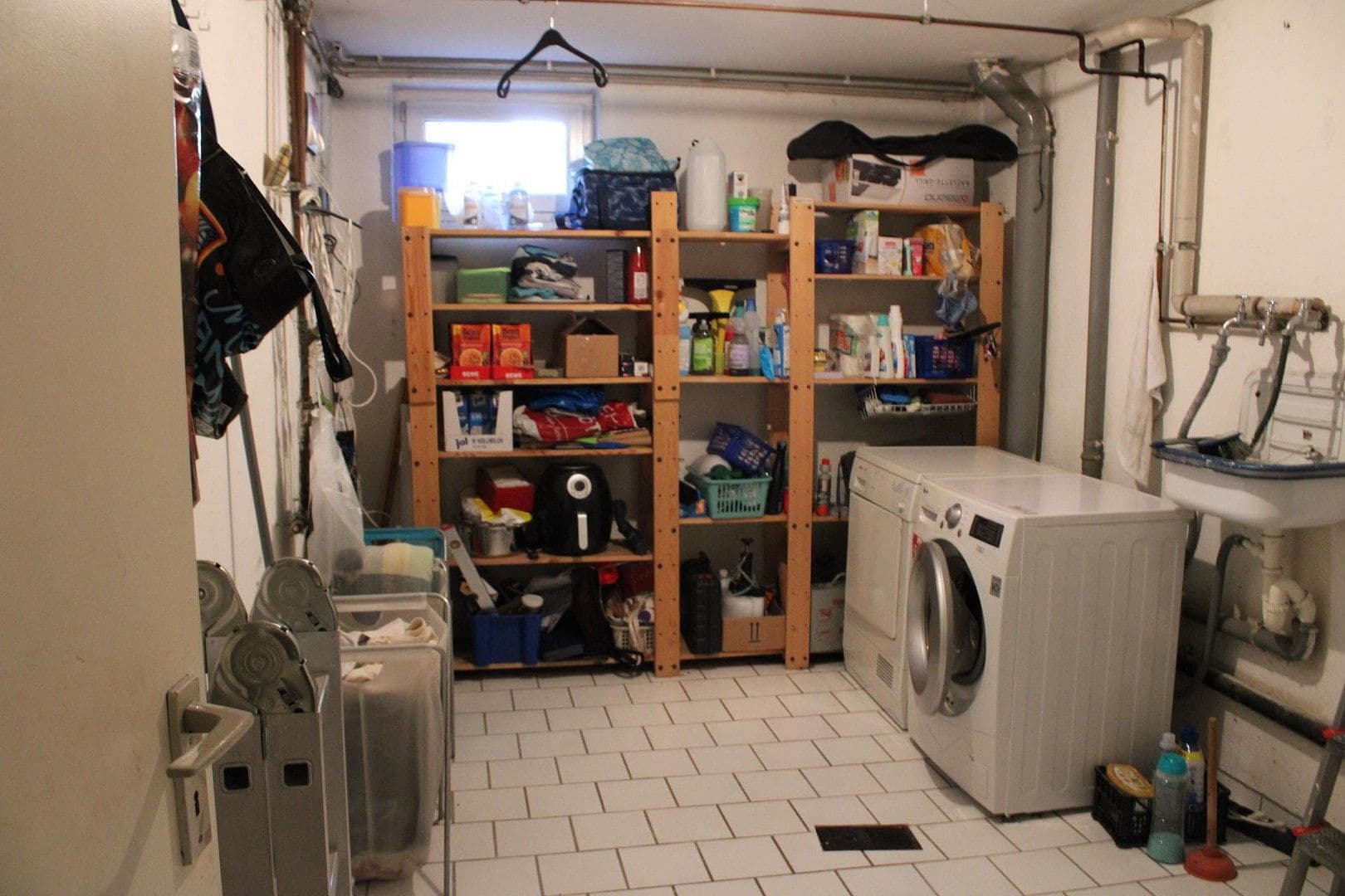 Prodej domu 130 m², pozemek 188 m², Ahornstraße 124, Feucht, Bavorsko Prodej domu 130 m², pozemek 188 m², Ahornstraße 124, Feucht, Bavorsko