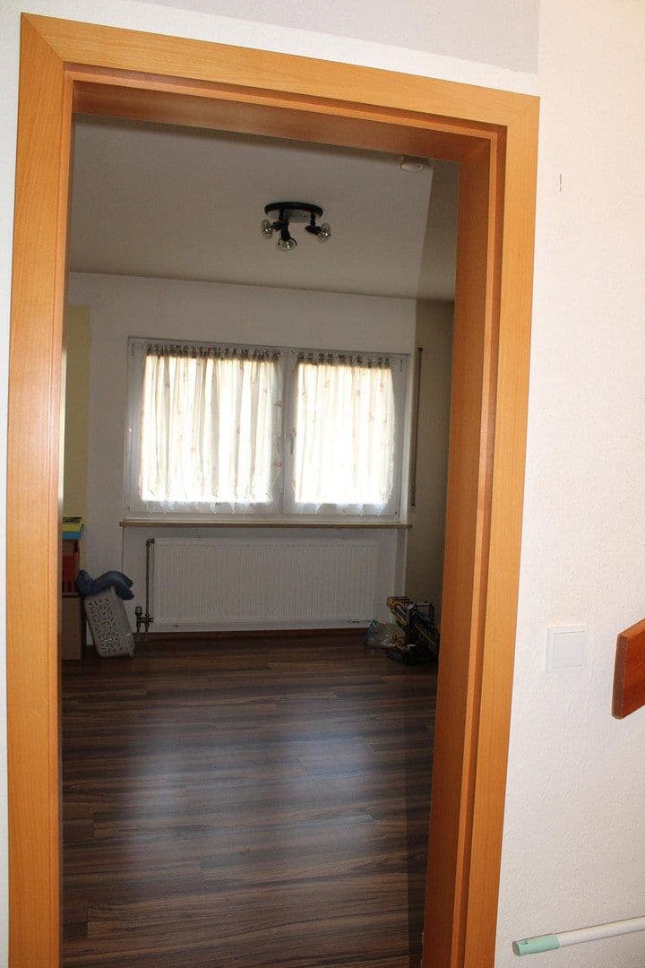 Prodej domu 130 m², pozemek 188 m², Ahornstraße 124, Feucht, Bavorsko Prodej domu 130 m², pozemek 188 m², Ahornstraße 124, Feucht, Bavorsko