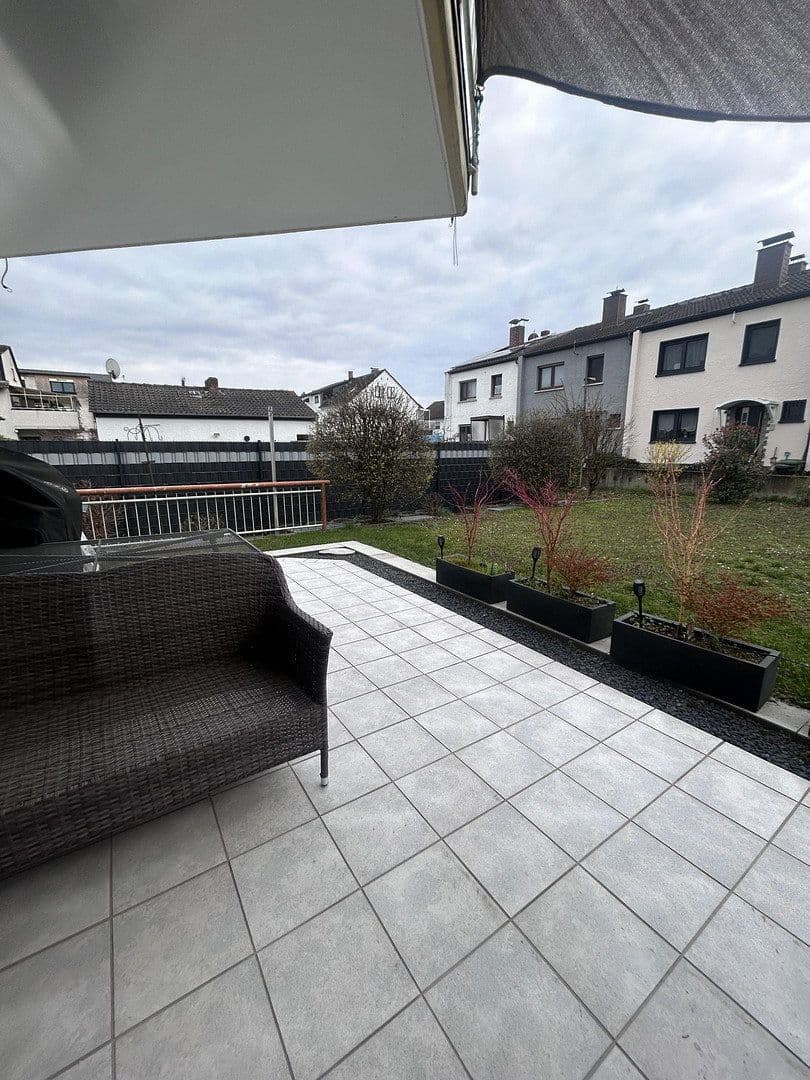 Pronájem bytu 2+1 75 m², Breslauerstraße 3, Hainburg, Hessen Pronájem bytu 2+1 75 m², Breslauerstraße 3, Hainburg, Hessen