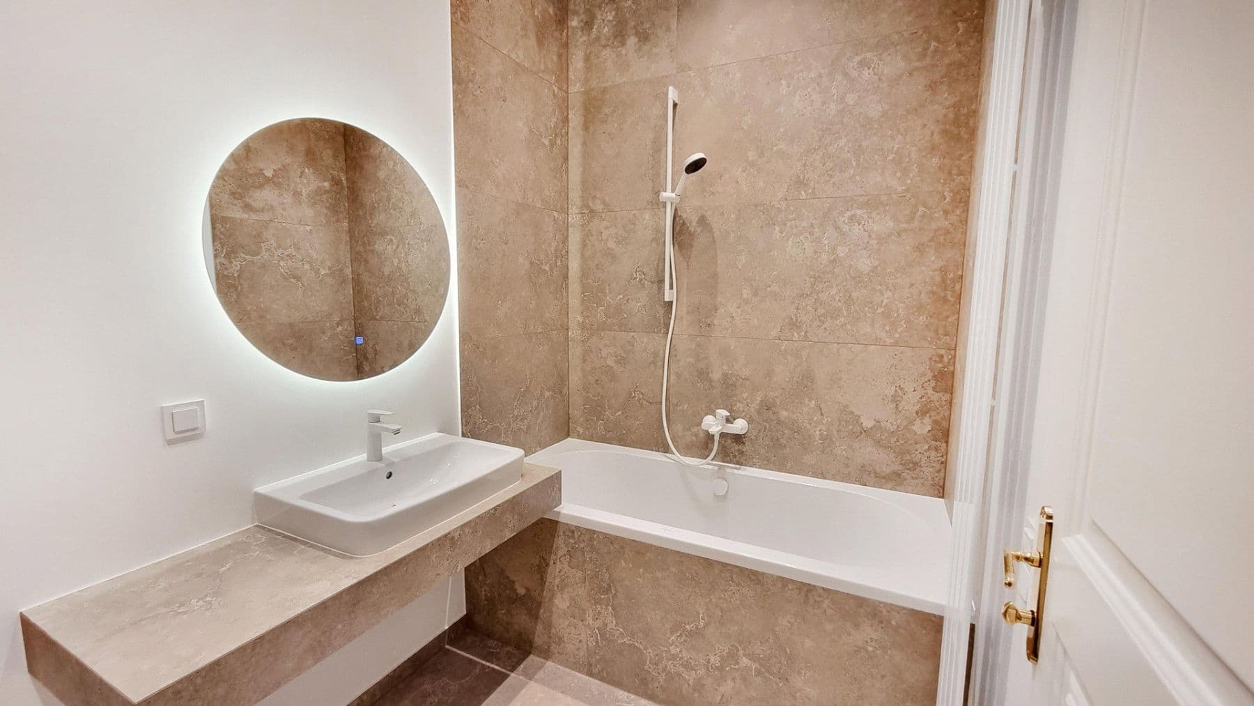 Prodej bytu 3+1 65 m², Wien, Wien Prodej bytu 3+1 65 m², Wien, Wien