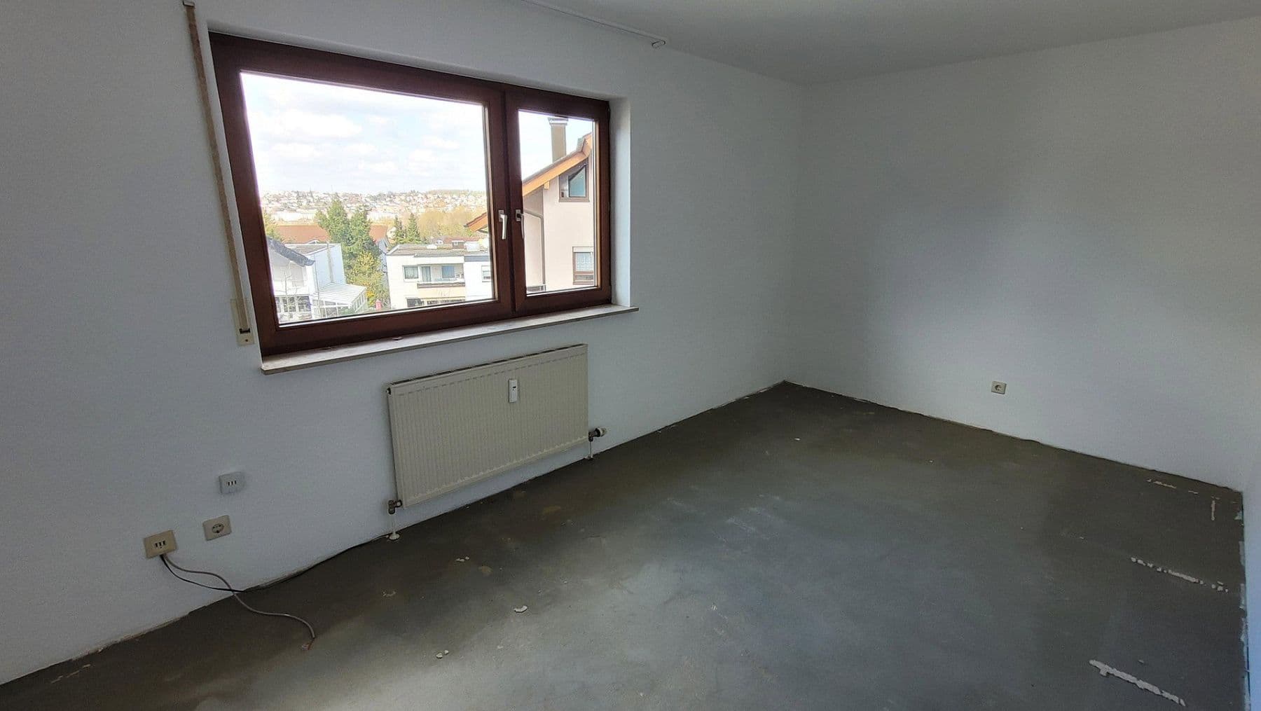 Pronájem bytu 3+1 84 m², Pforzheim, Bádensko-Württembersko Pronájem bytu 3+1 84 m², Pforzheim, Bádensko-Württembersko