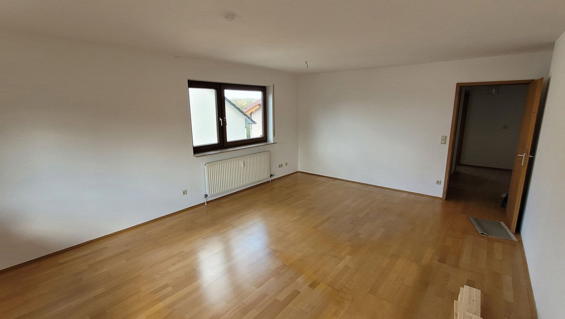 Pronájem bytu 3+1 84 m², Pforzheim, Bádensko-Württembersko Pronájem bytu 3+1 84 m², Pforzheim, Bádensko-Württembersko