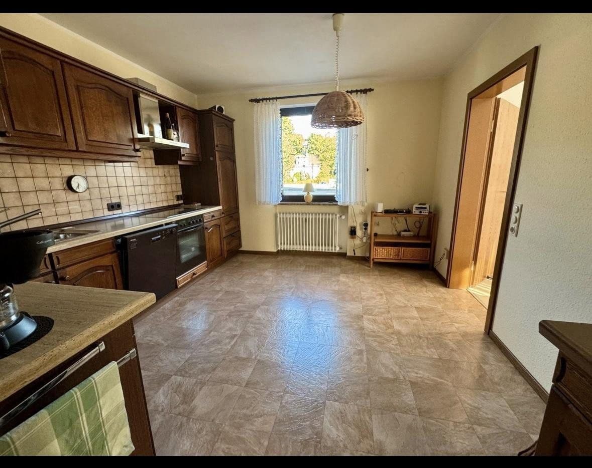 Prodej domu 142 m², pozemek 1.060 m², Remscheid, Severní Porýní-Vestfálsko Prodej domu 142 m², pozemek 1.060 m², Remscheid, Severní Porýní-Vestfálsko