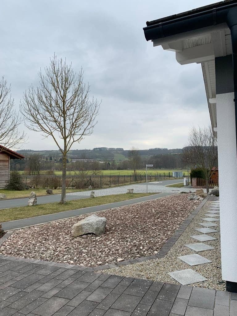 Prodej domu 140 m², pozemek 635 m², C-w-Rauh Strasse 3, Himmelkron, Bavorsko Prodej domu 140 m², pozemek 635 m², C-w-Rauh Strasse 3, Himmelkron, Bavorsko