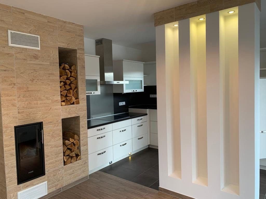 Prodej domu 140 m², pozemek 635 m², C-w-Rauh Strasse 3, Himmelkron, Bavorsko Prodej domu 140 m², pozemek 635 m², C-w-Rauh Strasse 3, Himmelkron, Bavorsko